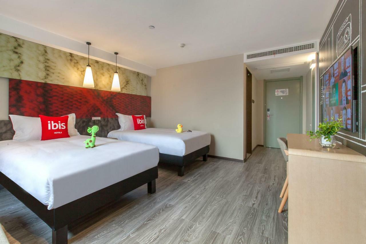Ibis Wuhan Hubu Alley Hotel Exterior photo